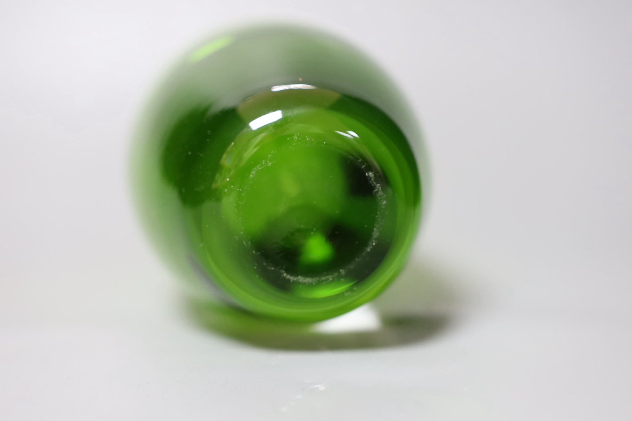 A Murano green glass vase, in Flávio Poli style, 23.5cms high